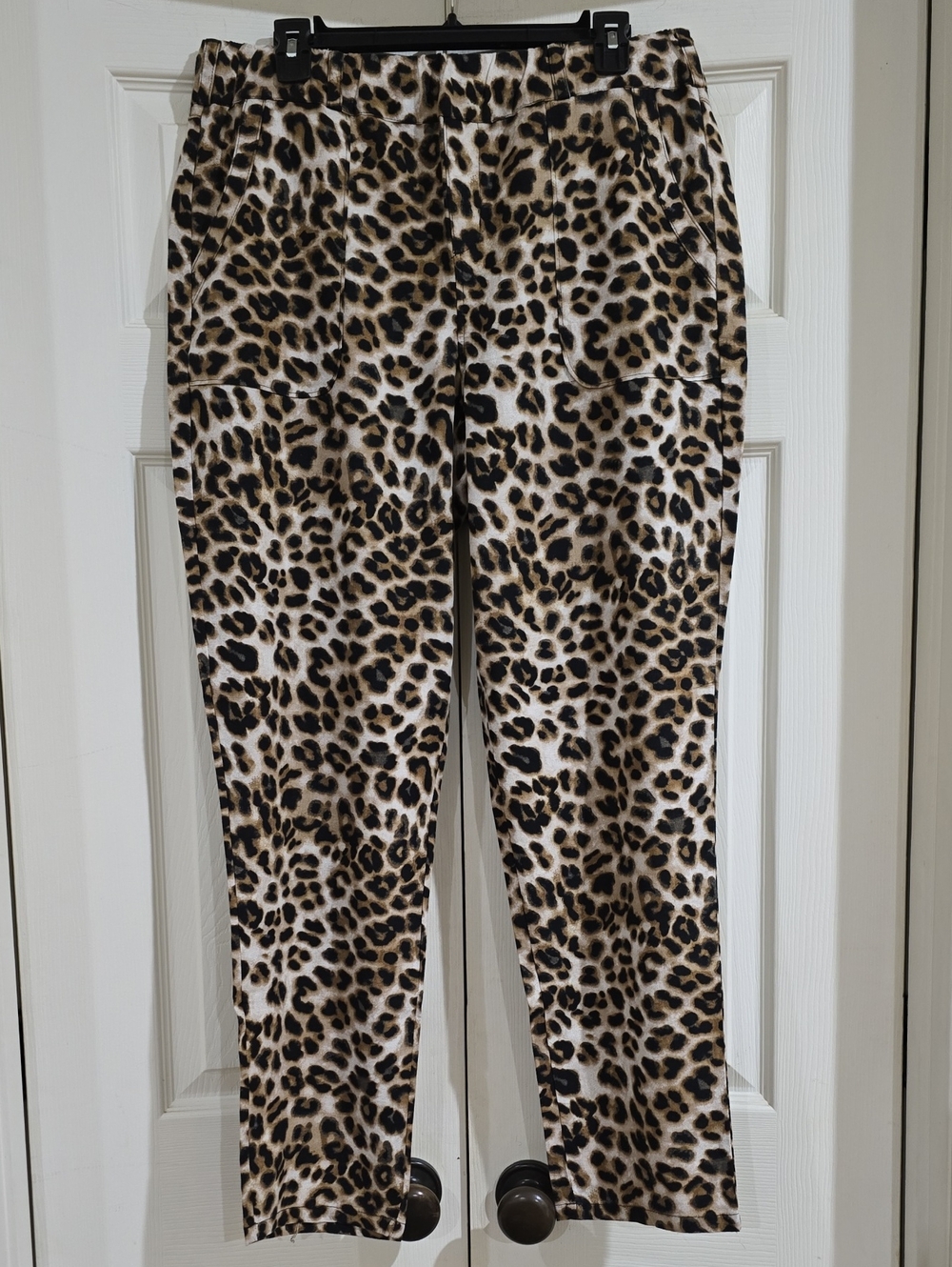 EUC- New York & Company Leopard Print Pants